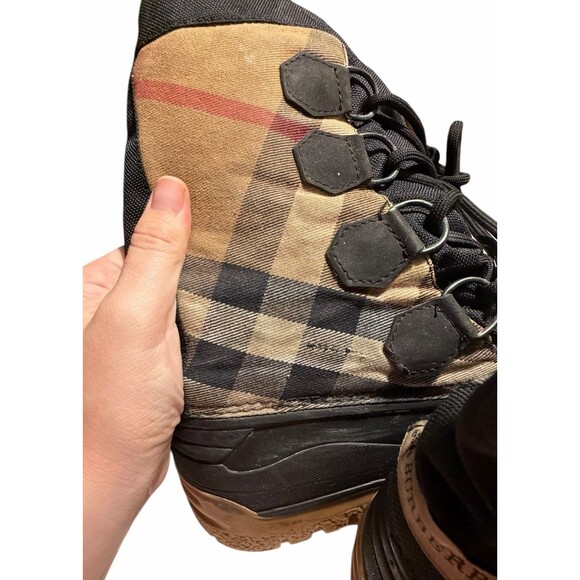 Burberry Nova Check Weather Resistant Lug Sole Tie Snow Boots Size US 6 - Picture 9 of 16